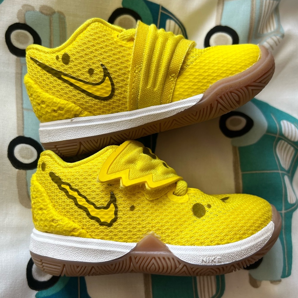 NIKE SpongeBob SquarePants x Kyrie 5 TD 'SpongeBob'
